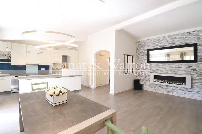 Appartement - 99 m² - 4 pièces