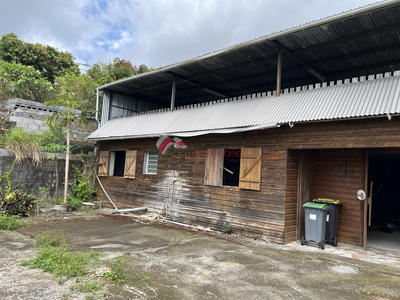 Maison - 200 m² - 6 pièces