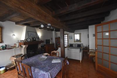 Maison - 182 m² - 9 pièces