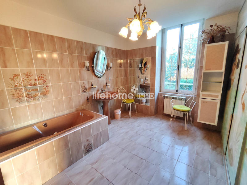 Villa - 295 m² - 9 pièces