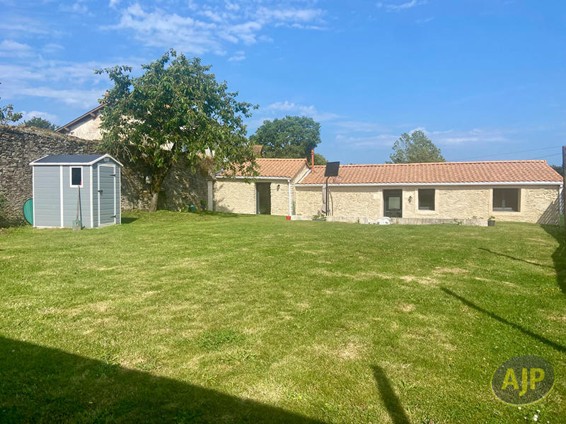 Maison - 84 m² - 4 pièces