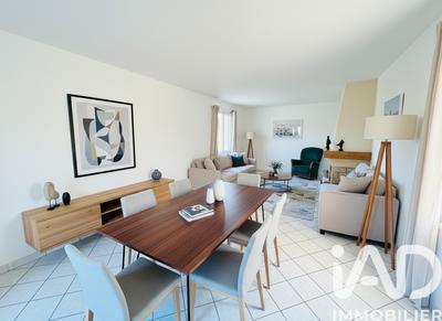 Maison - 94 m² - 4 pièces