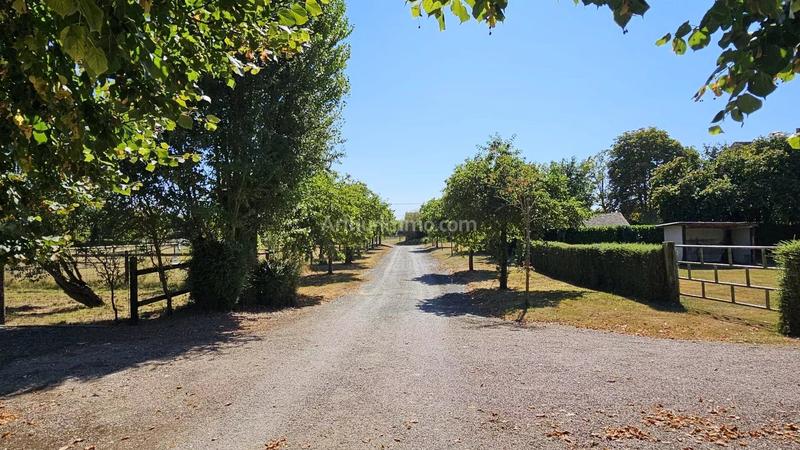 Maison - 632 m² - 30 pièces