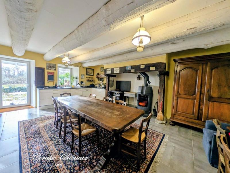 Maison - 171 m² - 7 pièces