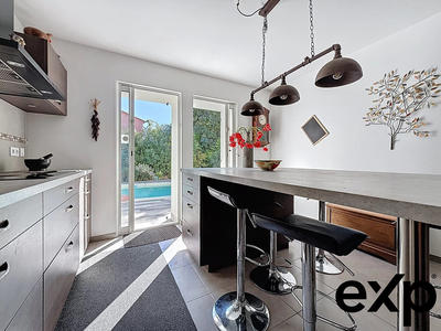 Maison - 190 m² - 5 pièces