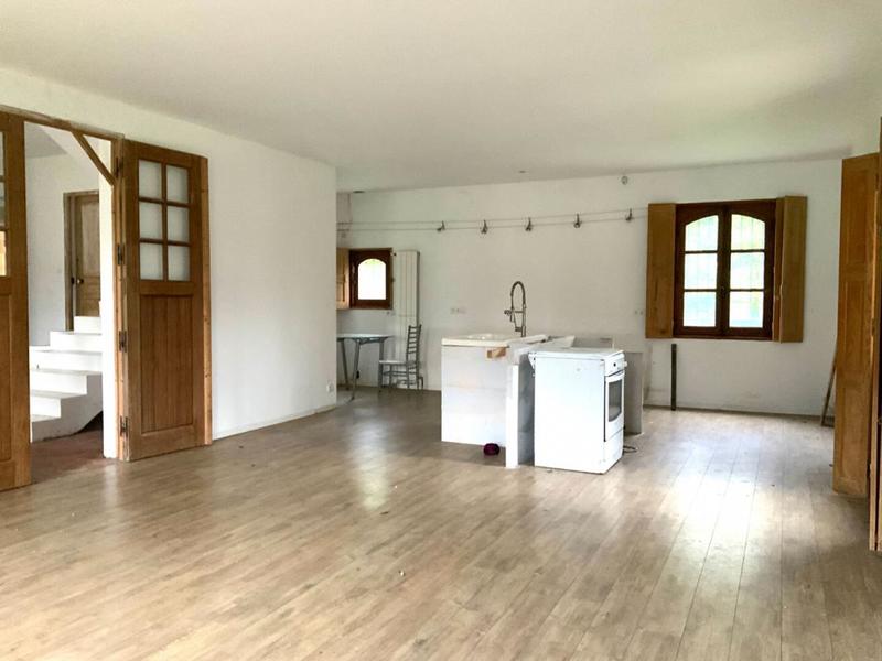 Maison - 260 m² - 6 pièces