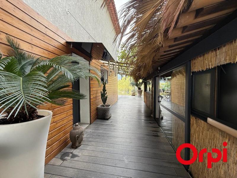 Maison - 110 m² - 4 pièces