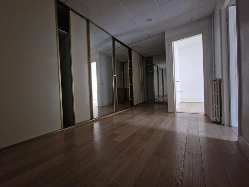 Appartement - 112 m² - 4 pièces