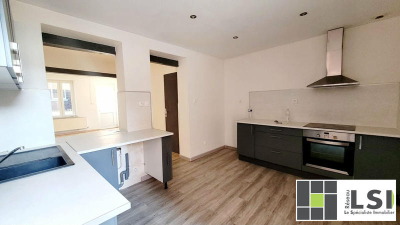 Maison - 85 m² - 6 pièces