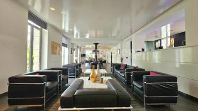 Château - 800 m² - 15 pièces