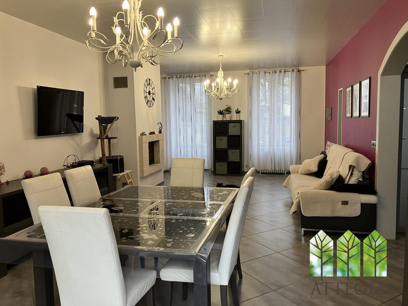 Maison - 175 m² - 8 pièces