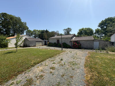 Maison - 110 m² - 4 pièces