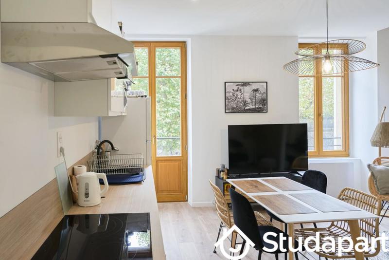 Chambre - 10 m² - 1 pièce