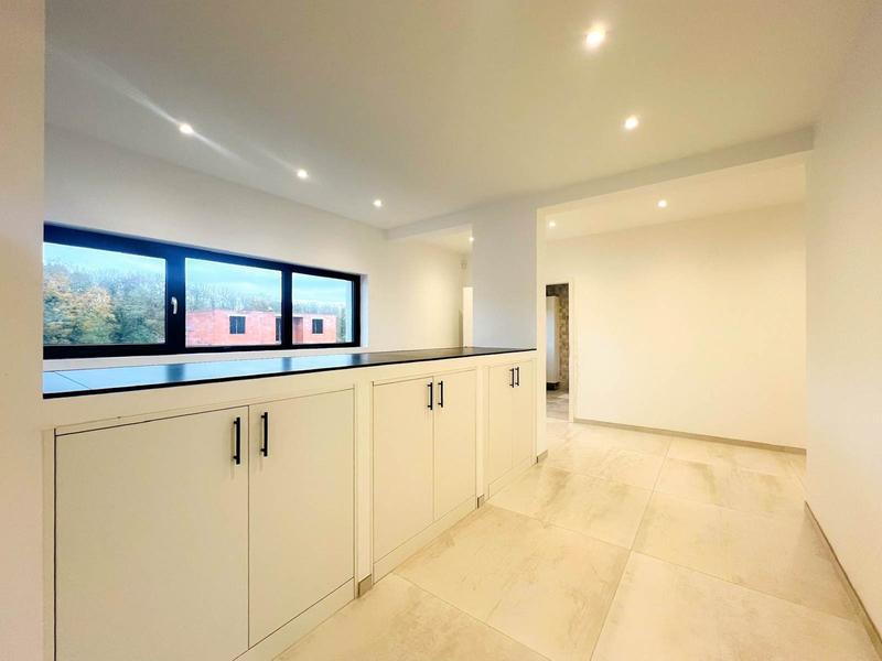 Maison contemporaine - 218 m² - 7 pièces