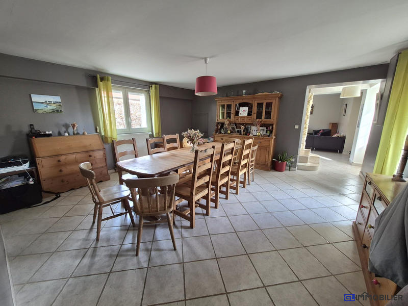 Maison - 168 m² - 7 pièces