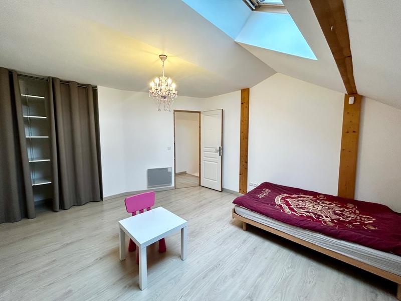 Maison - 190 m² - 6 pièces