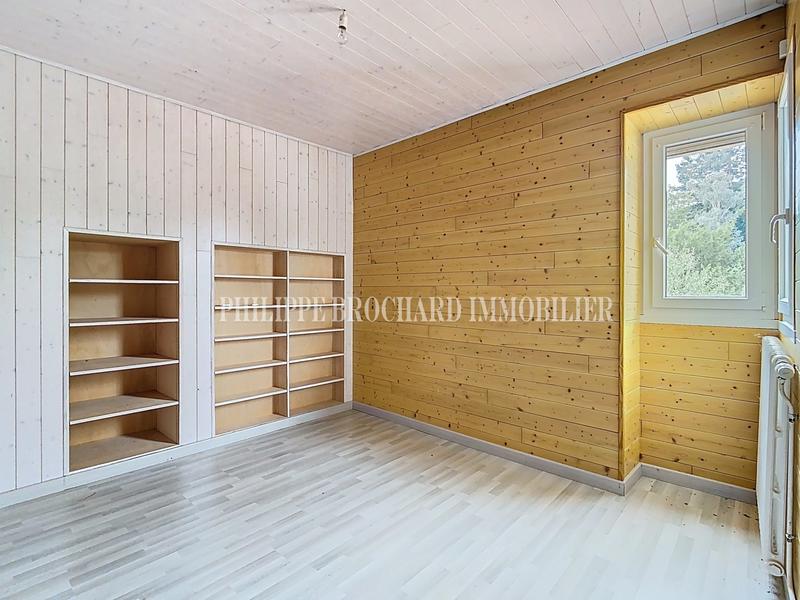 Local d'activités - 104 m²