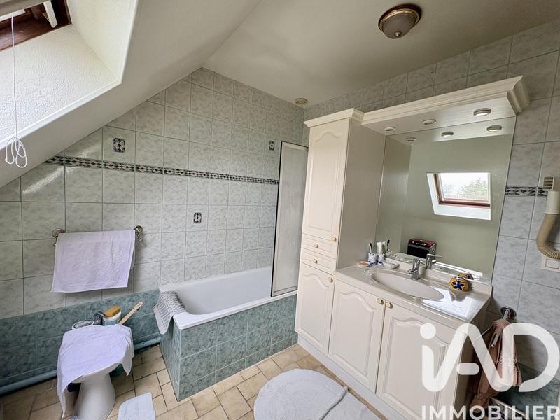 Maison - 142 m² - 6 pièces