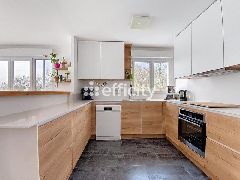 Appartement - 77 m² - 4 pièces