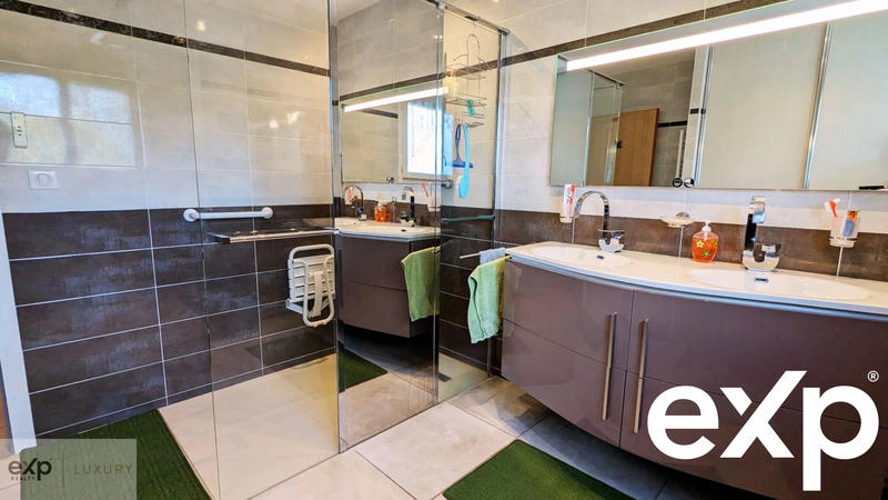 Maison contemporaine - 118 m² - 4 pièces