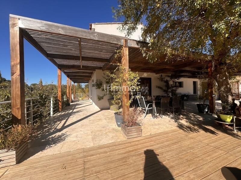 Mas - 160 m² - 5 pièces