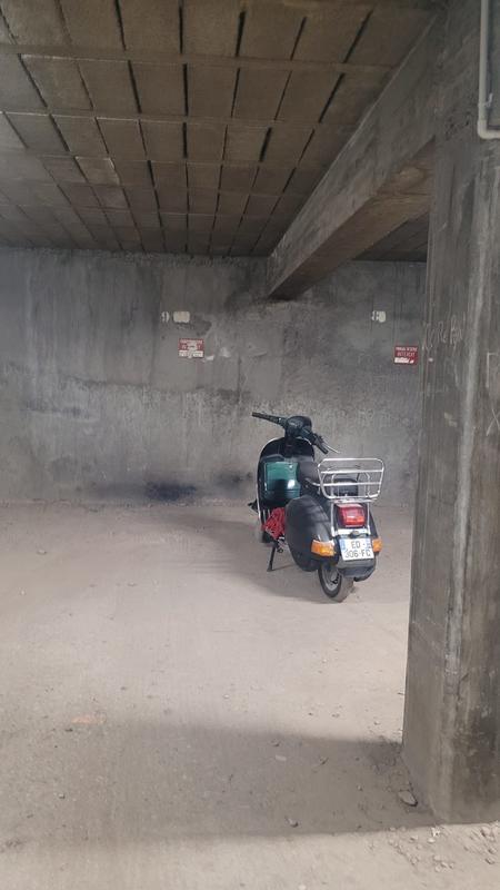 Parking / Garage - 11 m²