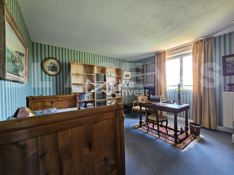 Maison - 157 m² - 7 pièces