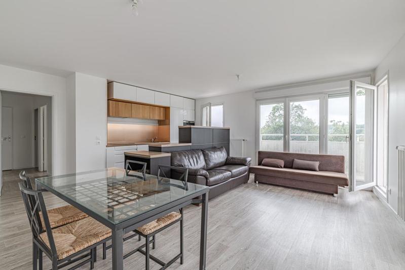 Appartement - 85 m² - 4 pièces