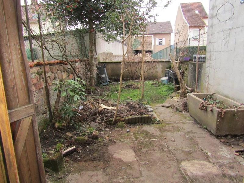 Immeuble - 210 m² - 9 pièces