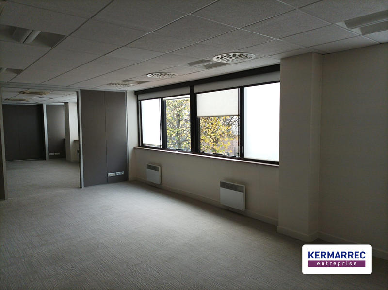 Bureau - 442 m²