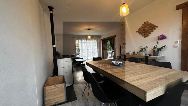 Maison - 94 m² - 4 pièces