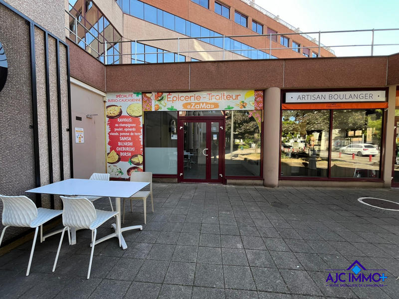 Local commercial - 87 m²