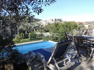 Maison - 172 m² - 8 pièces