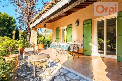 Villa - 160 m² - 4 pièces