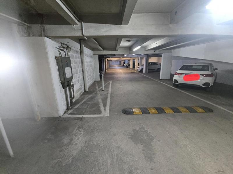 Parking / Garage - 14 m²