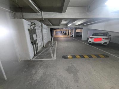 Parking / Garage - 14 m²