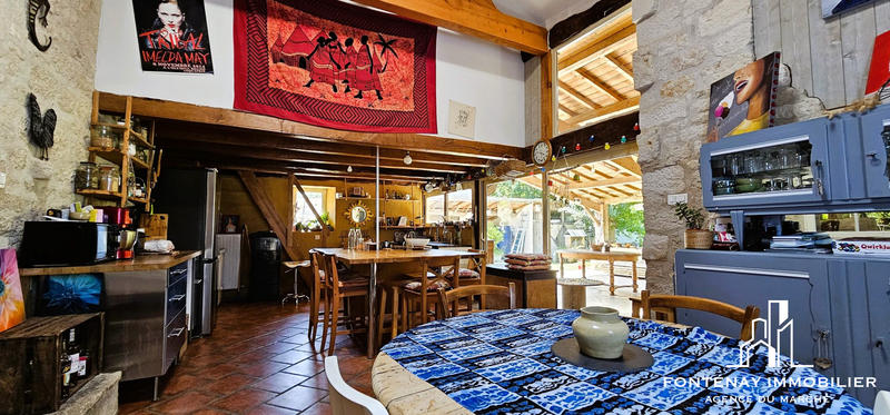 Maison ancienne - 203 m² - 7 pièces