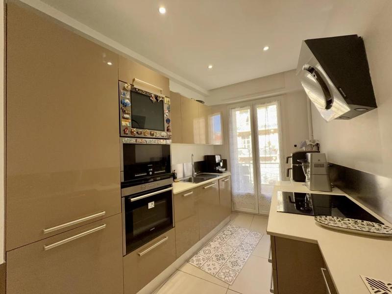 Appartement - 83 m² - 3 pièces