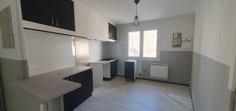 Maison traditionnelle - 78 m² - 5 pièces