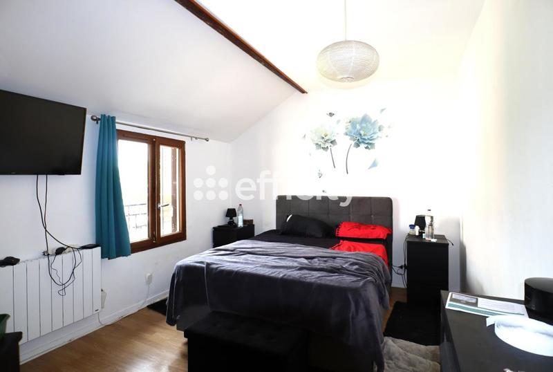 Appartement - 81 m² - 4 pièces