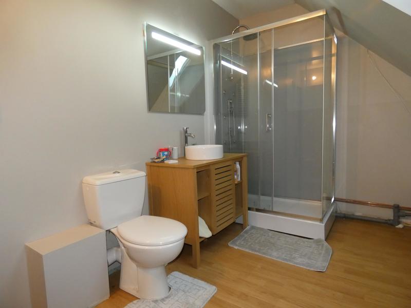 Maison traditionnelle - 152 m² - 7 pièces