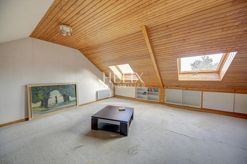 Maison - 141 m² - 7 pièces