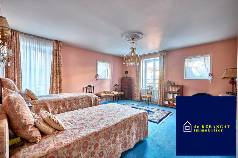 Appartement - 192 m² - 6 pièces