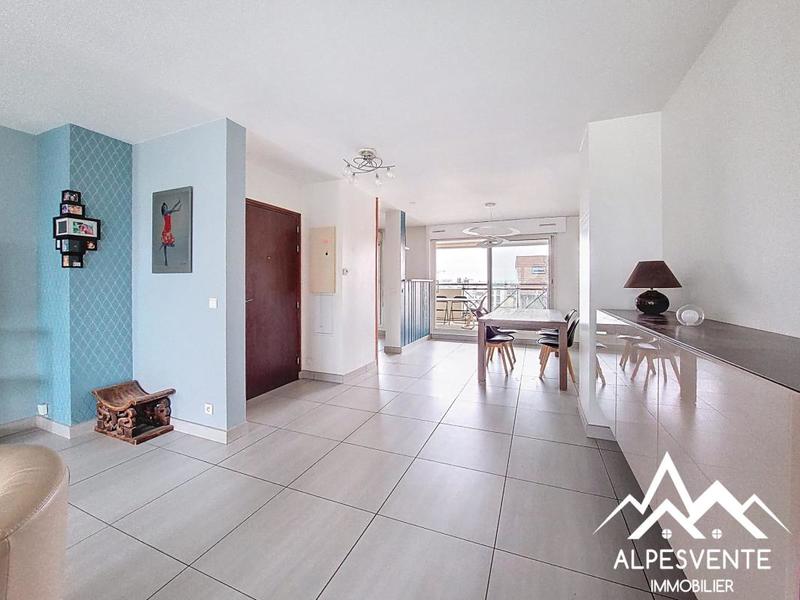 Appartement - 102 m² - 4 pièces