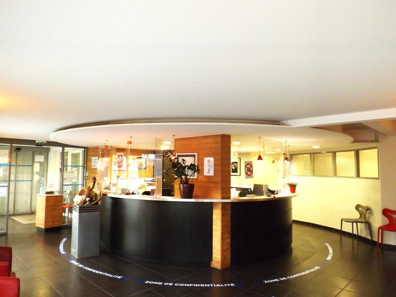 Local commercial - 256 m²