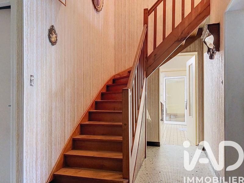 Maison - 200 m² - 8 pièces