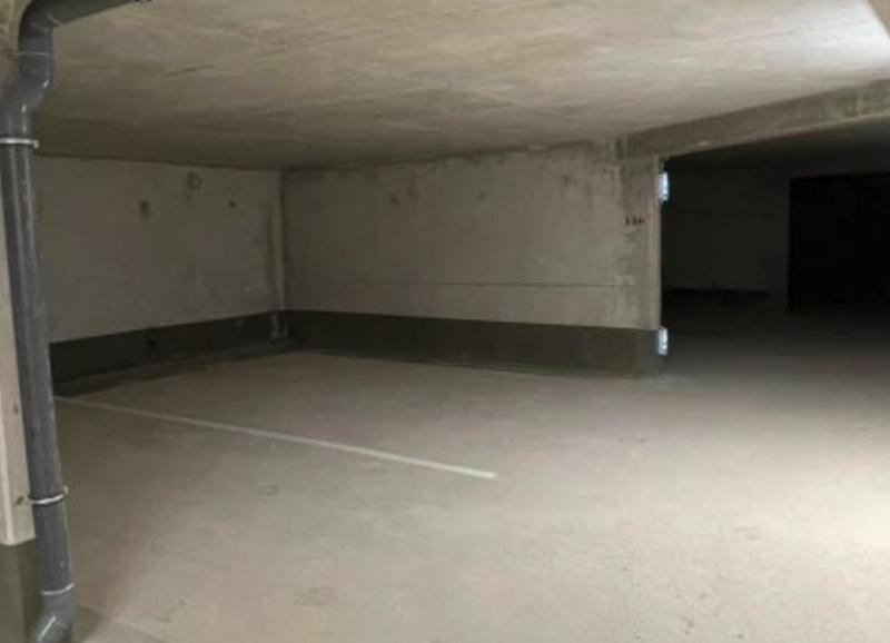 Parking / Garage - 14 m²
