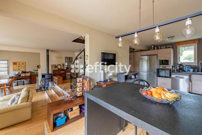 Maison - 188 m² - 7 pièces