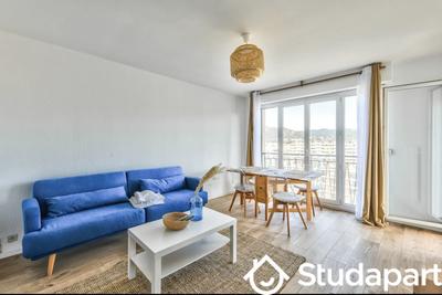 Chambre - 55 m² - 1 pièce