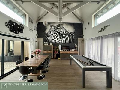 Pavillon - 165 m² - 6 pièces